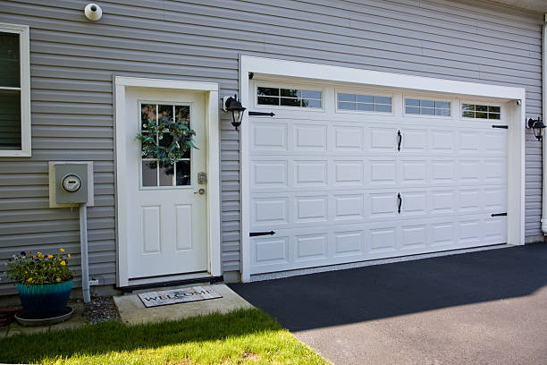 24/7 Emergency Garage Door Panel Replacement experts in Slatington, PA